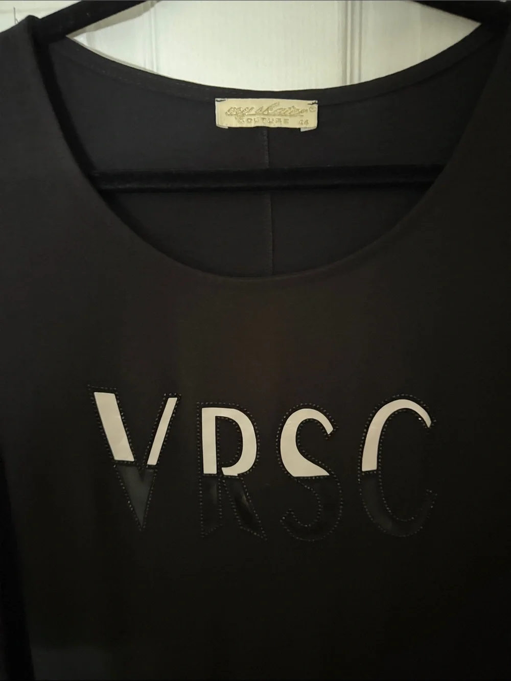 Black Short-Sleeve Fashion Logo Dress